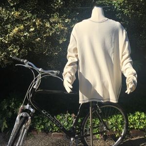 Agave Men’s XL, standard fit long sleeve crew neck